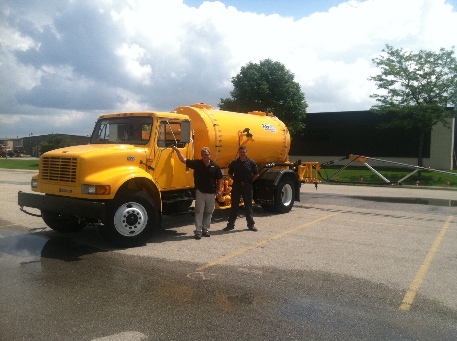 Truck Mounted DeIcer Richmond International Airport Wausau Equipment